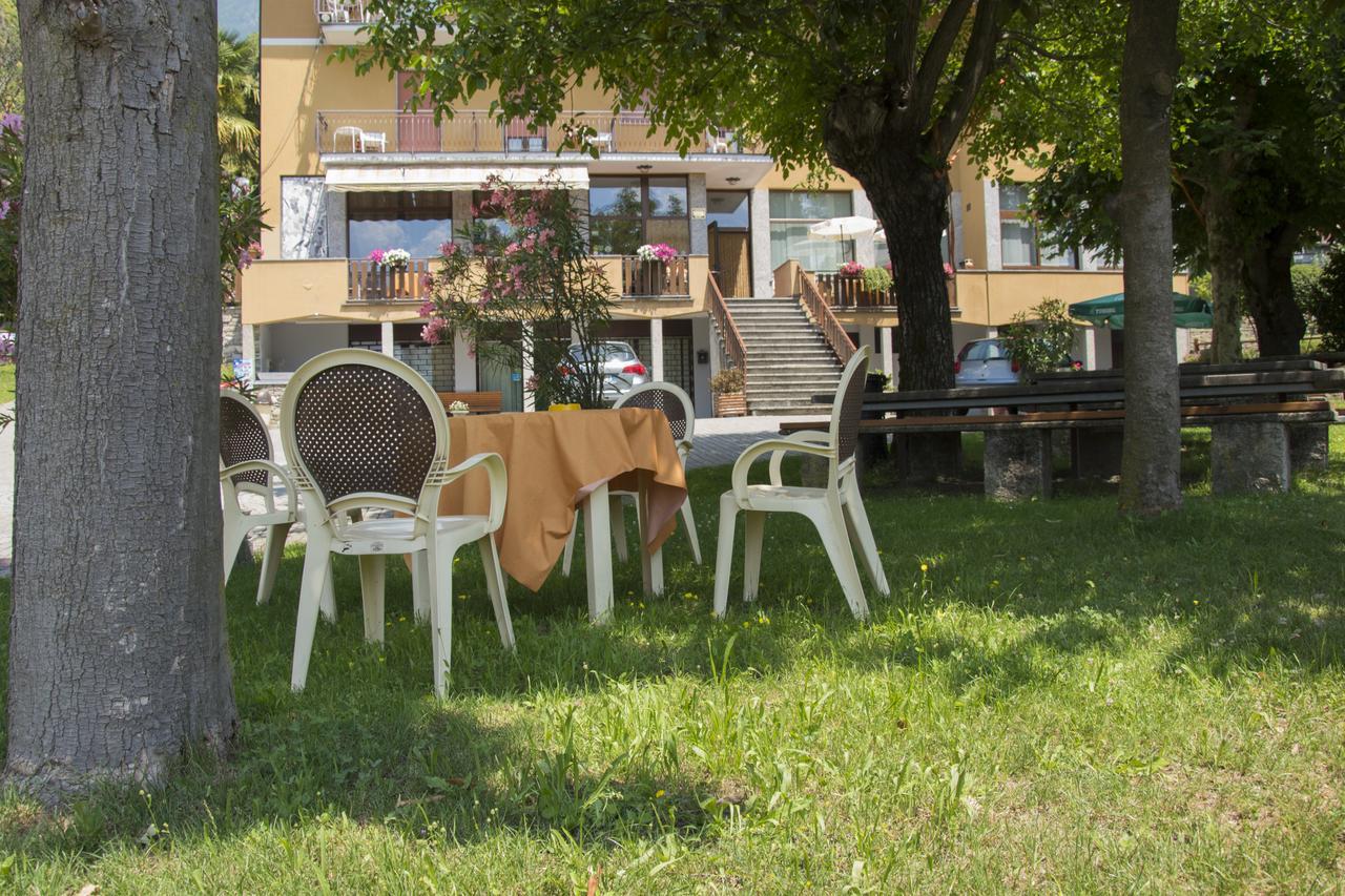 Albergo Ristorante Innocenti Ardenno ภายนอก รูปภาพ