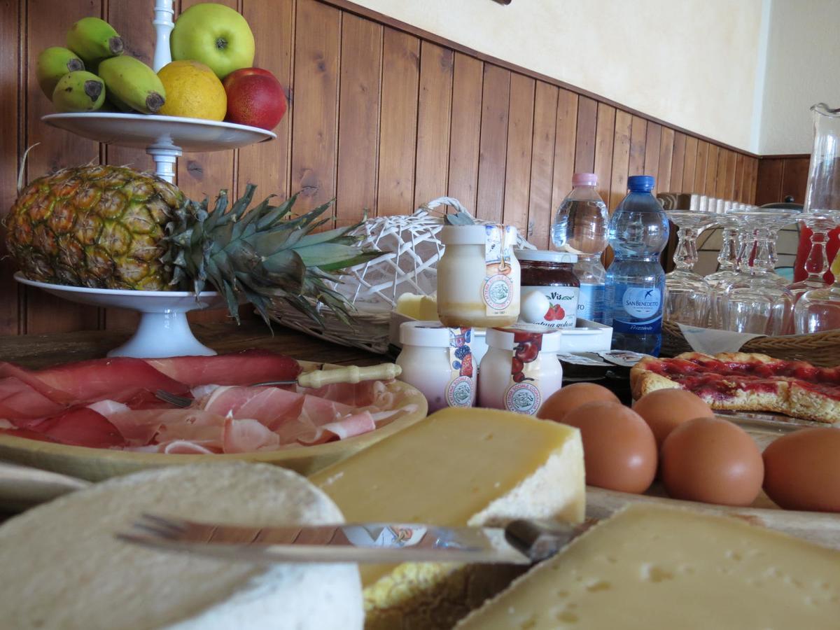 Albergo Ristorante Innocenti Ardenno ภายนอก รูปภาพ